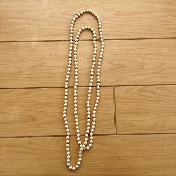 Nordstrom Jewelry - Pearl Necklace EUC